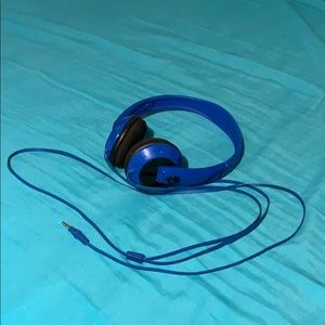 Blue Skull Candy Headphones